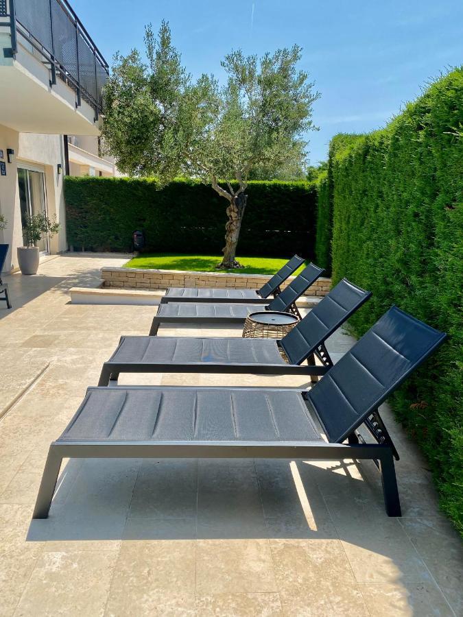 Villa Divina With Private Heated Pool Pula Exterior photo
